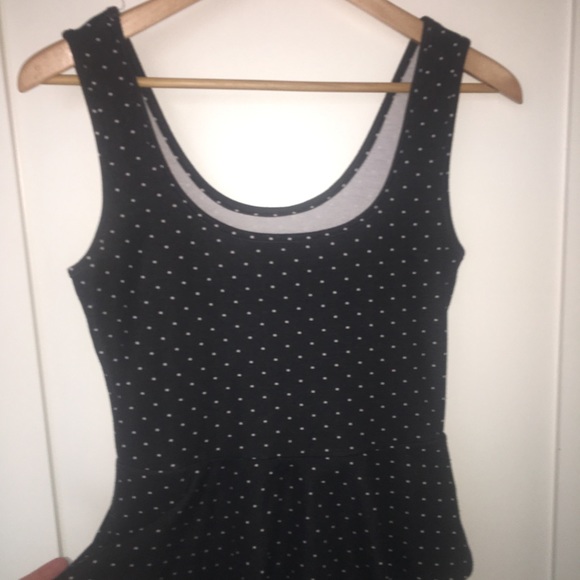 Polka dot dress with ruffle around waist - Picture 3 of 3